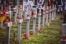 Úzvölgyi temető: „minden áron” megvédi a román parcellát a Calea Neamului Egyesület