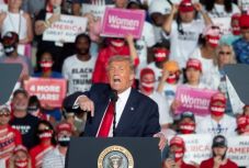 Donald Trump újult erővel vetette bele magát a kampányba