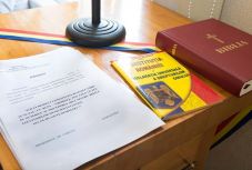 Mikor teszik le az esküt a megválasztott polgármesterek?