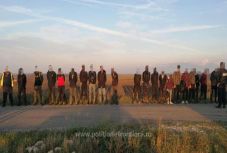 Nagyon sok szír menekültet találtak egy román rendszámú kamion rakterében