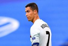 Koronavírusos lett minden idők egyik legjobb labdarúgója