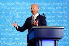 Donald Trump ügyvédje szerint „szaftos” ügy került napvilágra Joe Bidenről