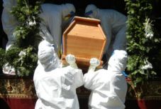 Ez az eljárás, ha koronavírus-fertőzéssel összefüggésben hunyt el egy családtag