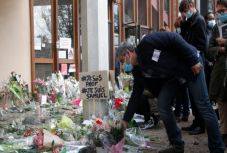 Tíz embert vettek őrizetbe a barbár párizsi terrortámadás miatt