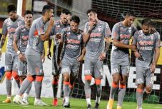 Liga 1: aradi pontszerzés a szakadó szebeni esőben