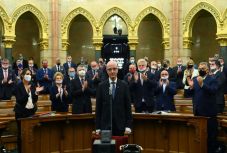 FRISSÍTVE - Megválasztották a marosvásárhelyi Varga Zsolt Andrást a Kúria elnökének