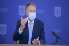 Koronavírus: Klaus Iohannis a zarándokokat és a bukaresti prefektust is bírálta