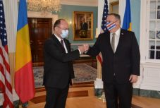 Mike Pompeo Washingtonban fogadta a román külügyminisztert