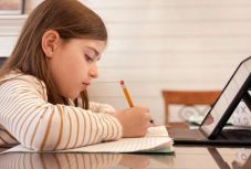 Vincze Loránt: uniós szabályozással javítható a román oktatási rendszer