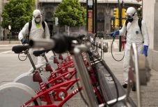 Spanyolországban visszatér a szükségállapot, és 2021 tavaszáig tarthat