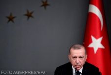 Mérgesedik a török-francia viszony: Erdogan a francia termékek bojkottjára szólított fel