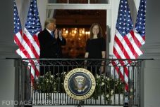 Az amerikai szenátus megszavazta Amy Coney Barrett alkotmánybíró jelöltségét