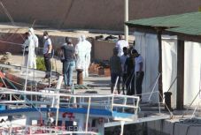 Új részletek derültek ki a nizzai késes merénylőről