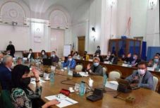 Kiegészült a nagyváradi képviselőtestület, vezetőtanácsi helyeket kapott az RMDSZ