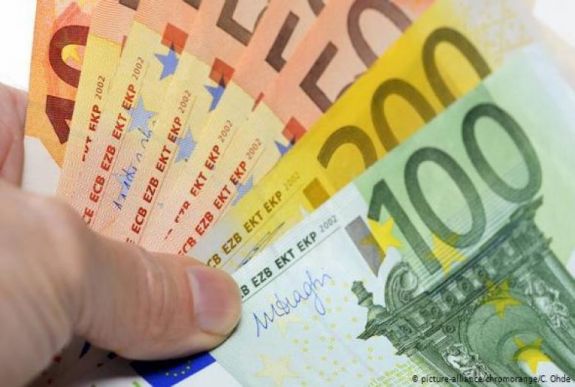 Az uniós támogatásoknál is nagyobb összeget küldtek haza idén a vendégmunkások