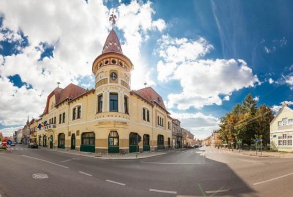 Gyergyószentmiklós: maradhat a Városháza felirat