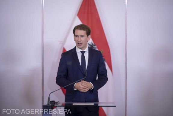Drasztikus intézkedések Ausztriában: jön az egész napos kijárási tilalom