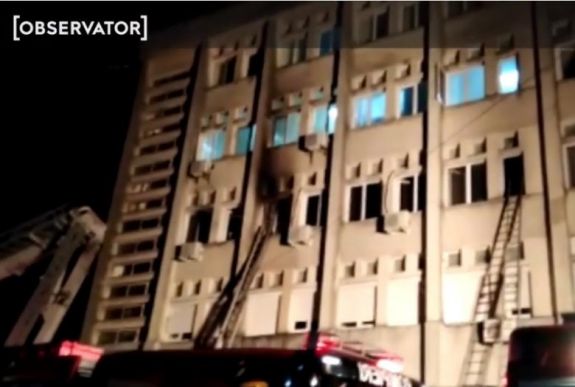 Tűz ütött ki a Piatra Neamț-i kórház intenzív osztályán, tízen meghaltak (percről percre)