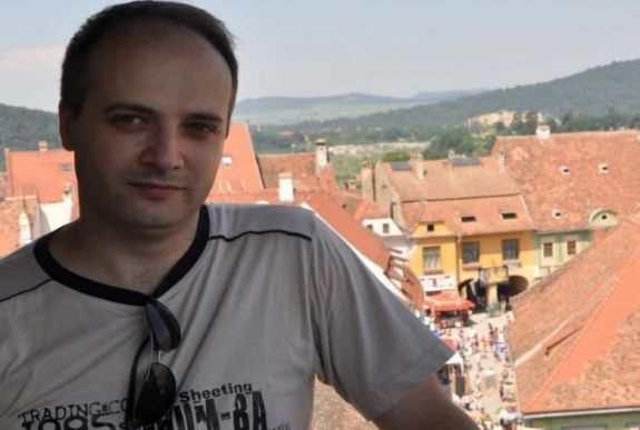 Díszpolgárrá avatnák Piatra Neamţon a tűzből a betegeit mentő orvost