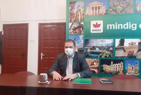 Cseke Attila: kihívás a közigazgatási átszervezés kérdése