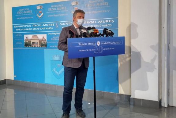 Csökkentené a városháza személyzetét Marosvásárhely polgármestere