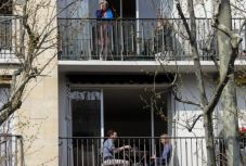 Koronavírus: francia szakemberek szerint a második hullám nem a végső