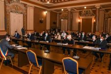 Az RMDSZ aradi polgármesterjelöltje még most sem tette le a tanácsosi esküt