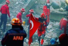 Lezárult a mentés a földrengés sújtotta Törökországban