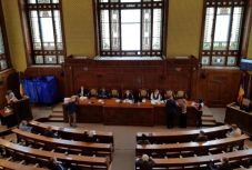 Összehívták a Maros Megyei Tanács nyilvános rendkívüli ülését (X)