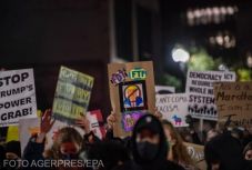 Amerikai elnökválasztás: több városban tüntettek Donald Trump hívei és bírálói is