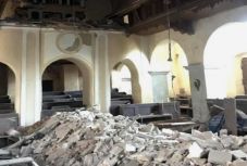 Beomlott az alcinai evangélikus erődtemplom mennyezete