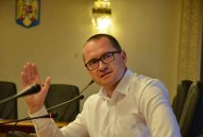 Korodi Attila: „A városházi munkatársak furcsállják, hogy érdekel a véleményük”