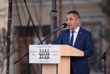 Potápi: sértő Trianon évfordulójának romániai ünnepnappá nyilvánítása