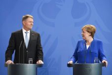 A járványról és az EU-költségvetésről beszélt Iohannis Merkellel telefonon