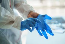 Külföldre kényszerült két koronavírusos beteg, mert Szebenben nem működött a „műtüdő”