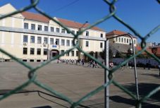 Az iskolabezárások felülvizsgálatára kérte a tanügyminisztériumot Molnár Zsolt ombudsman-helyettes