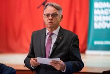 Fejér László Ödön szenátorjelölt: motivál a közösségemért végzett munka (X)