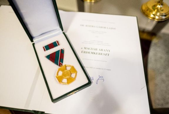 Magyar állami kitüntetést adtak át Csíkszeredában.