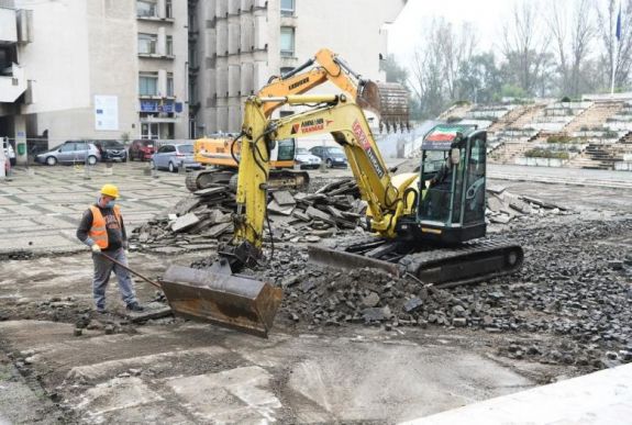 Kihirdette az államfő a munkaidő csökkentését lehetővé tevő törvényt