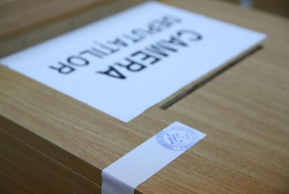 Hivatalos részeredmény: minimálisan csökkent a PSD előnye a PNL-vel szemben