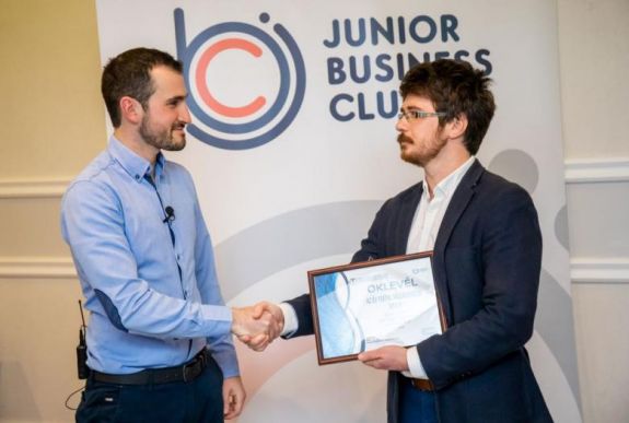 31 éves topográfus lett az Év fiatal vállalkozója Háromszéken