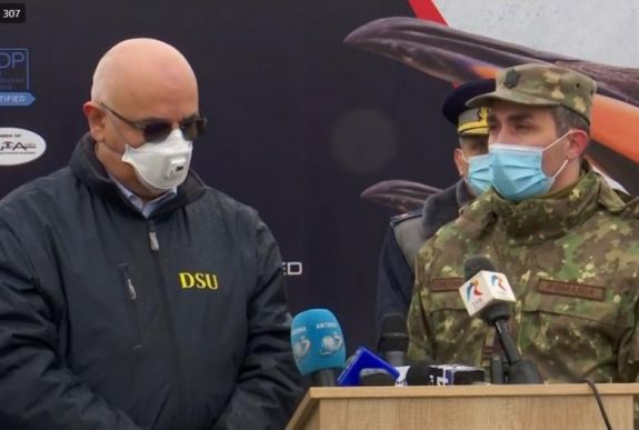 FRISSÍTVE - Megérkezett pénteken Romániába az első adag koronavírus elleni vakcina