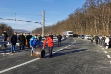 Átadták Hargita megye legforgalmasabb megyei úti hídját Décsfalvánál