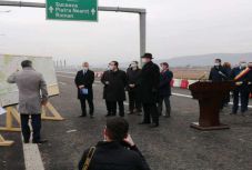 Átadták a forgalomnak a moldvai országrész első autópályaszakaszát