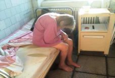 Megbírságolták a resicabányai kórházat a rossz körülmények miatt – nyilatkozott a kórházmenedzser