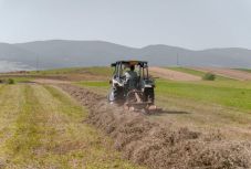 Nehéz évet tudhatnak maguk mögött a romániai gazdák – Tánczos Barna szenátort kérdeztük