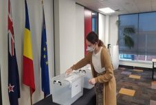 Új-Zélandon és Ausztráliában véget ért a választások első napja 