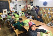 Adakozni menő – idén is egyetemisták gyűjtenek a hidegvölgyi gyermekek számára