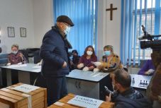 „Ne maradjunk dacból otthon” – üzente Kelemen Hunor a választóknak