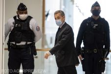 Két év letöltendő börtönt kért az ügyész Nicolas Sarkozyre